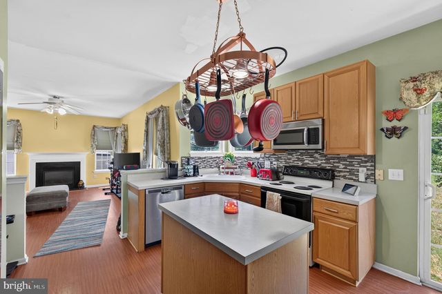29 WALDEN LN, Dover, DE 19904