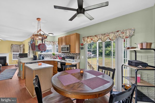 29 WALDEN LN, Dover, DE 19904