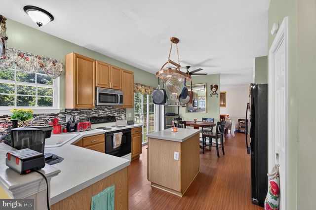 29 WALDEN LN, Dover, DE 19904