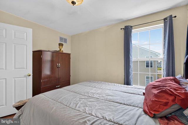29 WALDEN LN, Dover, DE 19904