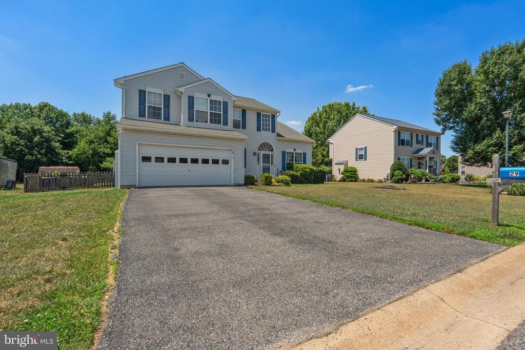 29 WALDEN LN, Dover, DE 19904