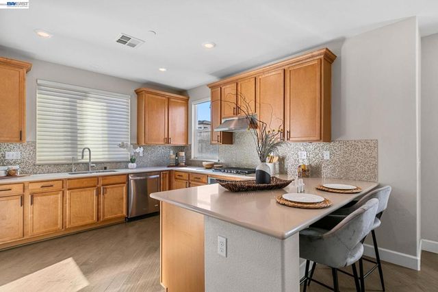 1038 1038 Giacomo Ln, San Jose, CA 95131