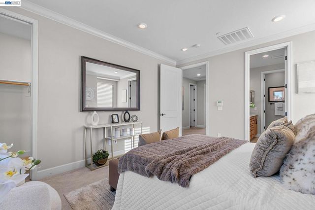 1038 1038 Giacomo Ln, San Jose, CA 95131