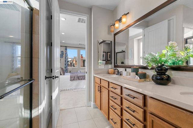 1038 1038 Giacomo Ln, San Jose, CA 95131