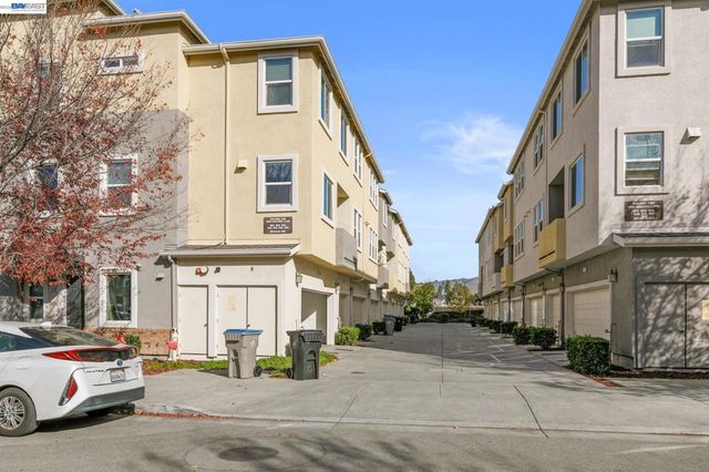 1038 1038 Giacomo Ln, San Jose, CA 95131