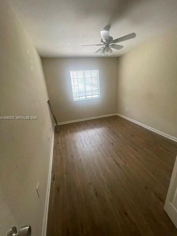 1992 Nassau Dr -, Riviera Beach, FL 33404