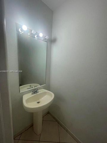 1992 Nassau Dr -, Riviera Beach, FL 33404