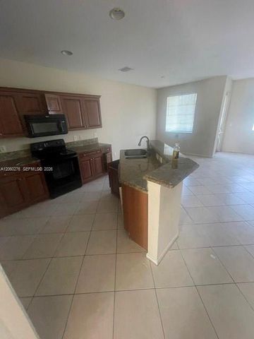 1992 Nassau Dr -, Riviera Beach, FL 33404