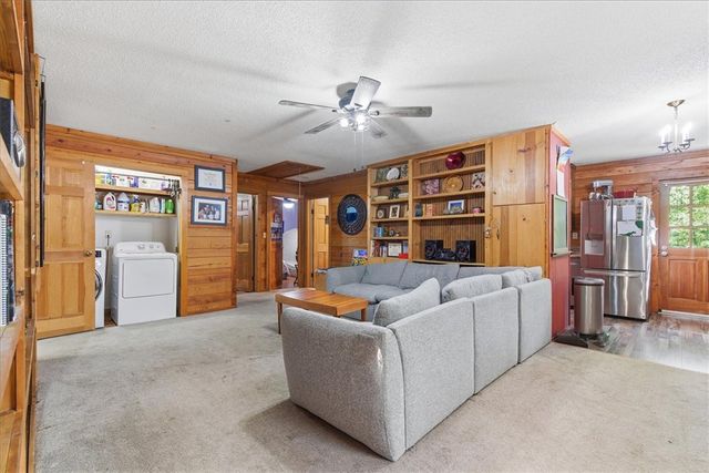 140 Hiawatha Trail, Pickens, SC 29671
