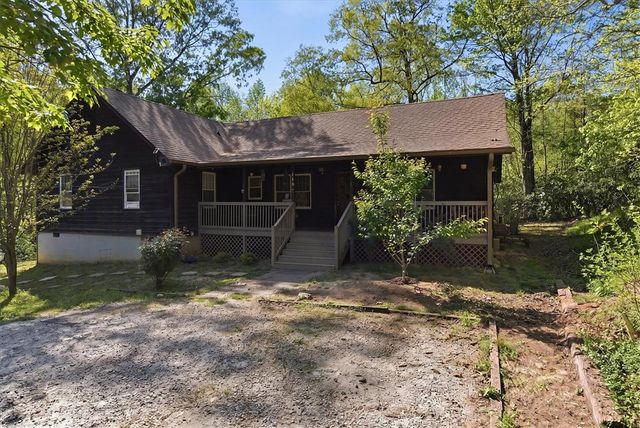 140 Hiawatha Trail, Pickens, SC 29671