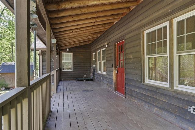 140 Hiawatha Trail, Pickens, SC 29671