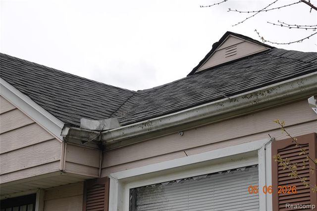 8275 Vaughan Street, Detroit, MI 48228