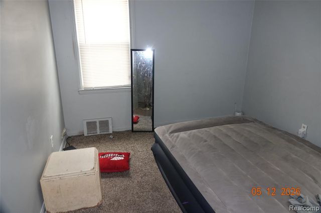 8275 Vaughan Street, Detroit, MI 48228