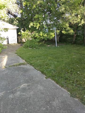 8275 Vaughan Street, Detroit, MI 48228