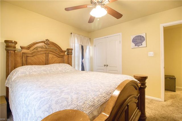 840 Hardwood DR, Chesapeake, VA 23320