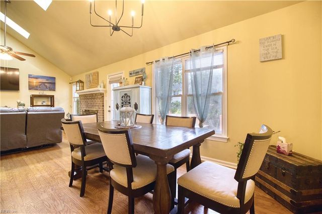 840 Hardwood DR, Chesapeake, VA 23320