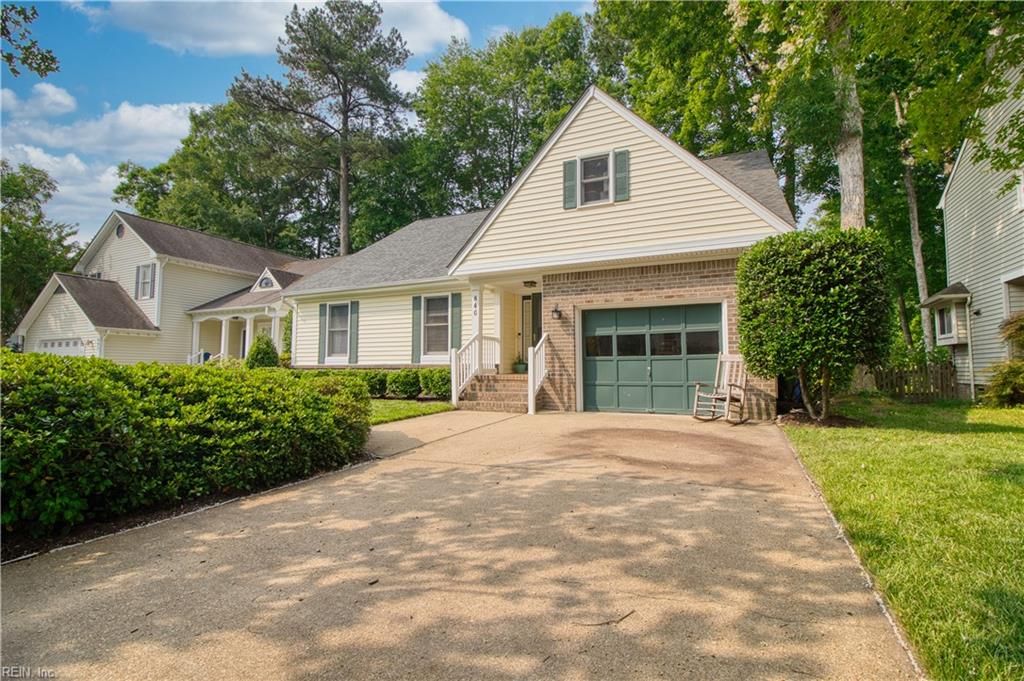 840 Hardwood DR, Chesapeake, VA 23320