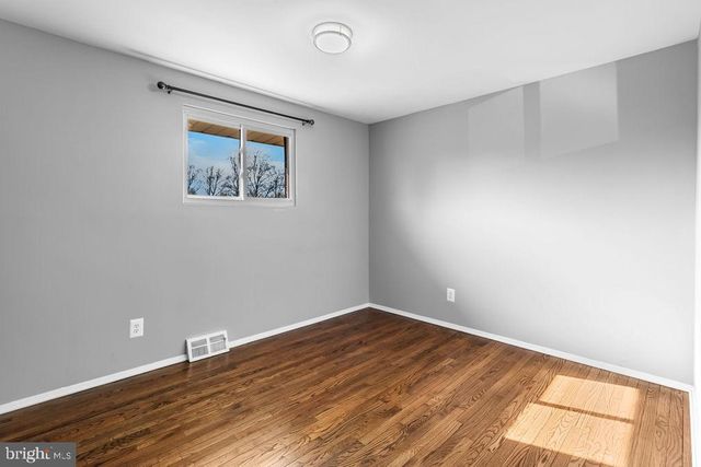 7951 QUEENS RD, Glen Burnie, MD 21061