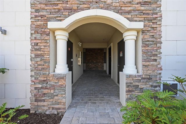 16904 VARDON TERRACE 205, Lakewood Ranch, FL 34211