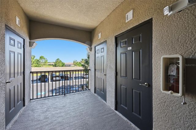 16904 VARDON TERRACE 205, Lakewood Ranch, FL 34211