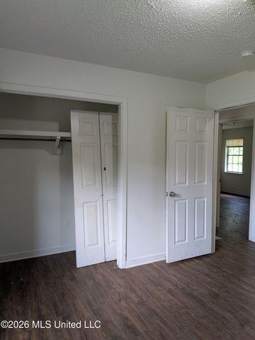 5365 Wynndyke Circle, Jackson, MS 39209