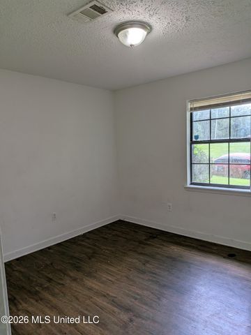 5365 Wynndyke Circle, Jackson, MS 39209