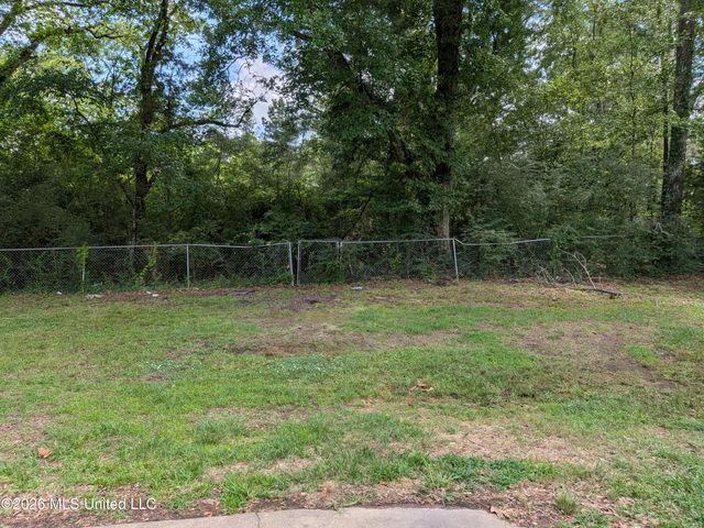 5365 Wynndyke Circle, Jackson, MS 39209