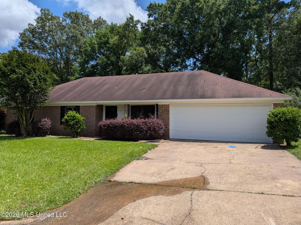 5365 Wynndyke Circle, Jackson, MS 39209