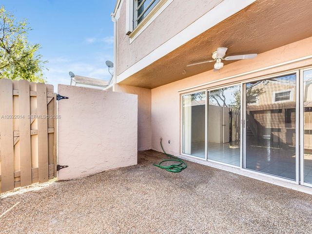 1351 NW 124th Ave 1351, Pembroke Pines, FL 33026