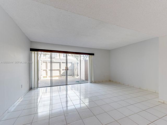 1351 NW 124th Ave 1351, Pembroke Pines, FL 33026