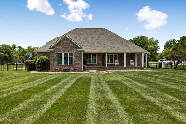 1013 The Long Run, Columbia, TN 38401