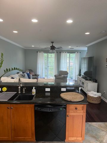 132 Greenwich Circle, Jupiter, FL 33458