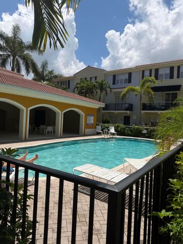 132 Greenwich Circle, Jupiter, FL 33458