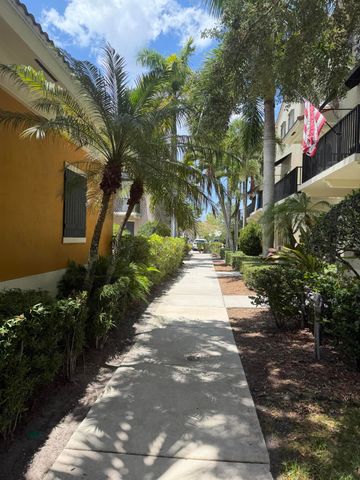 132 Greenwich Circle, Jupiter, FL 33458