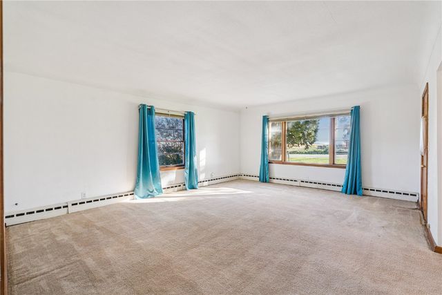 5929 16th Avenue, Garrison, IA 52229