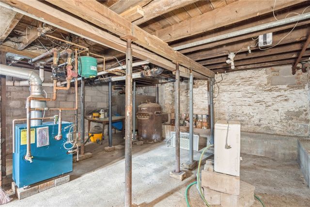 5929 16th Avenue, Garrison, IA 52229