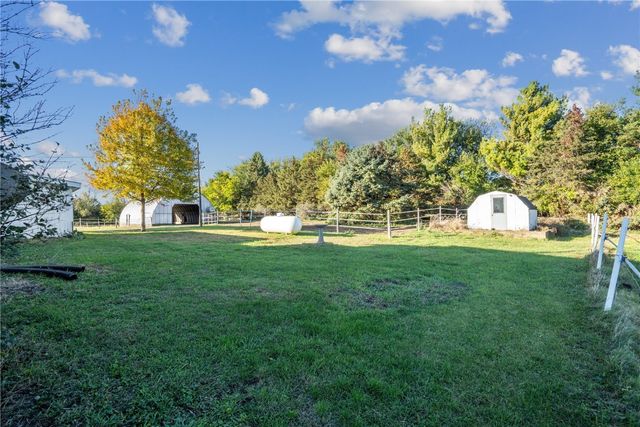 5929 16th Avenue, Garrison, IA 52229