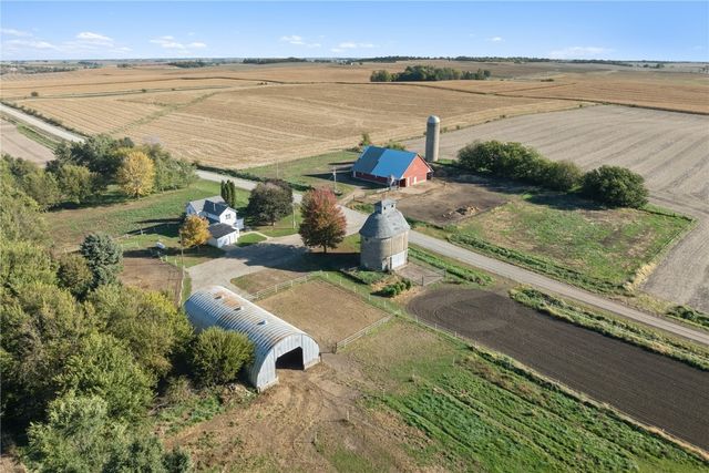 5929 16th Avenue, Garrison, IA 52229