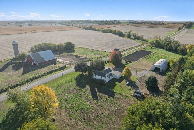 5929 16th Avenue, Garrison, IA 52229