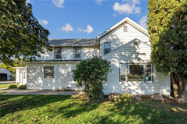 5929 16th Avenue, Garrison, IA 52229