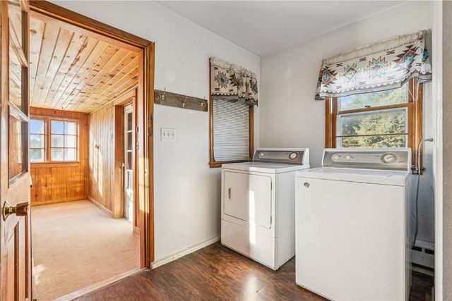 5929 16th Avenue, Garrison, IA 52229