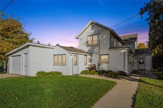 5929 16th Avenue, Garrison, IA 52229