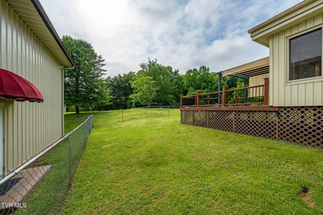 231 Pine Laurel Circle, Bluff City, TN 37618