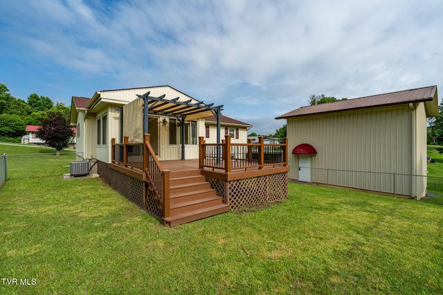 231 Pine Laurel Circle, Bluff City, TN 37618