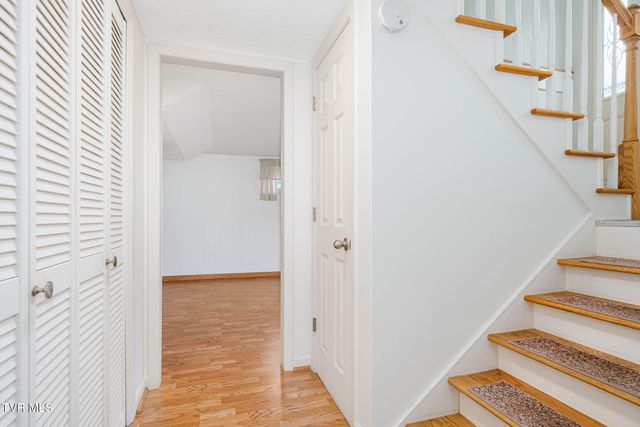 231 Pine Laurel Circle, Bluff City, TN 37618