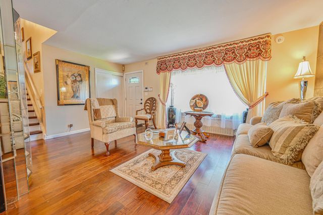652 Shady Street, Hempstead, NY 11550