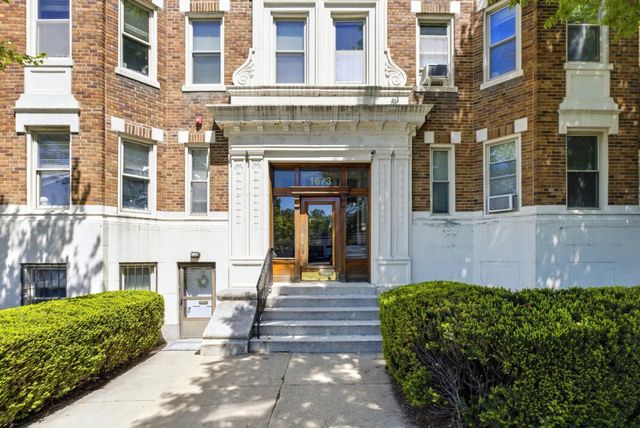 1673 Commonwealth Ave 3, Boston, MA 02135