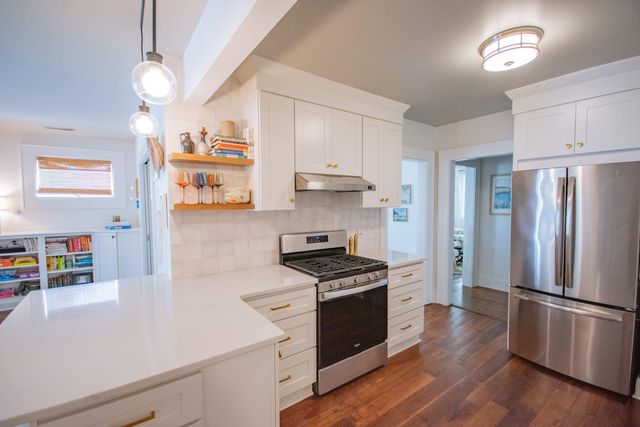 2166 Saint James Drive, Charleston, SC 29412
