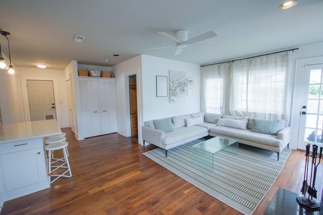 2166 Saint James Drive, Charleston, SC 29412