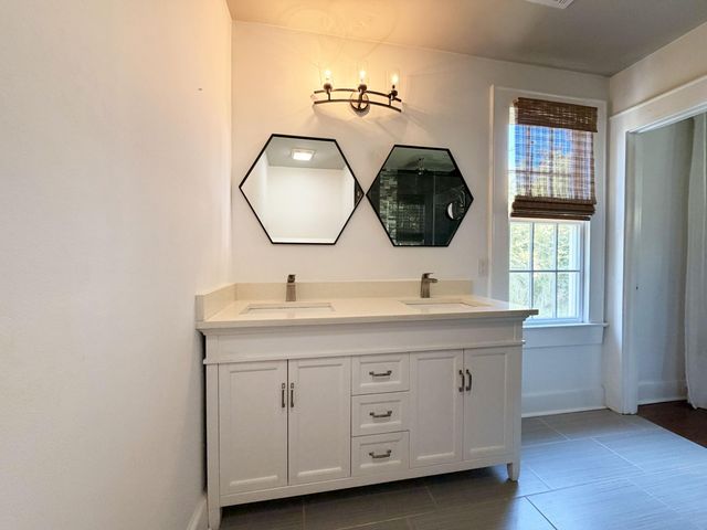 2166 Saint James Drive, Charleston, SC 29412